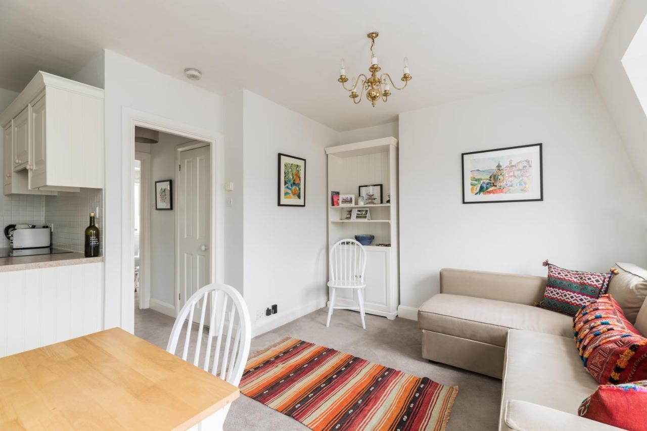 Apartamento Charming Flat With Balcony In Pimlico Londres Exterior foto